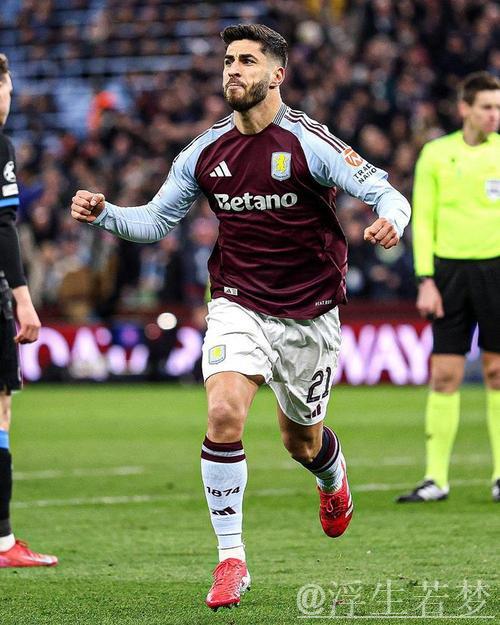 阿森西奥在维拉7场轰入5球,追平巴黎44场进球数据 阿森西奥在维拉7场轰入5球,追平巴黎44场进球数据